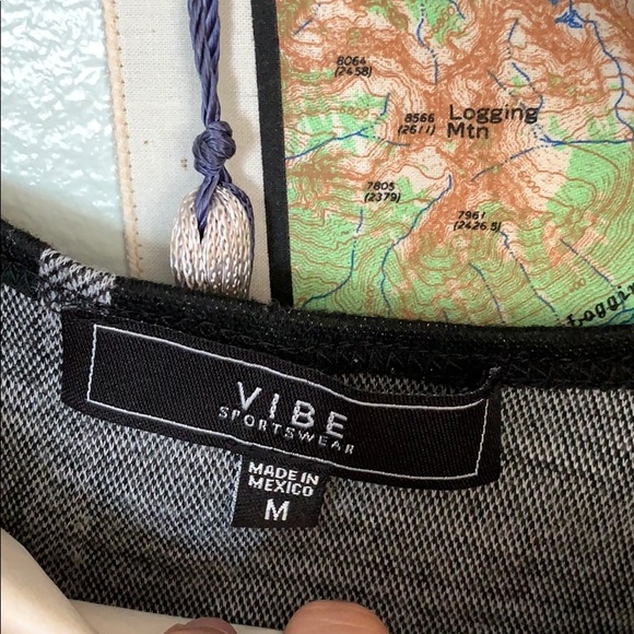 Shirt - Picture 3 of 3